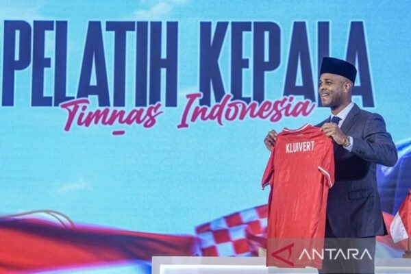 Kluivert Ungkap Perubahan Strategis di Timnas Indonesia Menjelang Pertandingan Melawan Australia