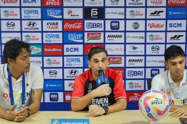 Pelatih Semen Padang Sangat Senang dengan Kemenangan di Markas Persija