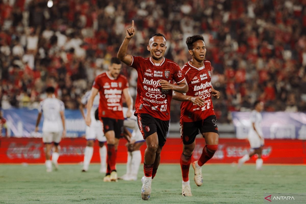 Bali United Memperpanjang Kontrak Rahmat dan Fitrul