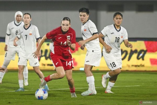 Berikut adalah beberapa alternatif judul untuk "Mochizuki: Isa Warps Bisa Tampil Lebih Baik":

1. "Mochizuki: Potensi Isa Warps untuk Meningkat"
2. "Mochizuki: Optimisme untuk Peningkatan Isa Warps"
3. "Mochizuki: Meningkatkan Kinerja Isa Warps"
4. "Mochizuki: Peluang Isa Warps untuk Berprestasi Lebih Baik"
5. "Mochizuki: Strategi Meningkatkan Penampilan Isa Warps"
6. "Mochizuki: Mendorong Isa Warps Menuju Kinerja Optimal"
7. "Mochizuki: Transformasi Positif bagi Isa Warps"

Silakan pilih salah satu atau gunakan sebagai inspirasi untuk judul yang diinginkan!