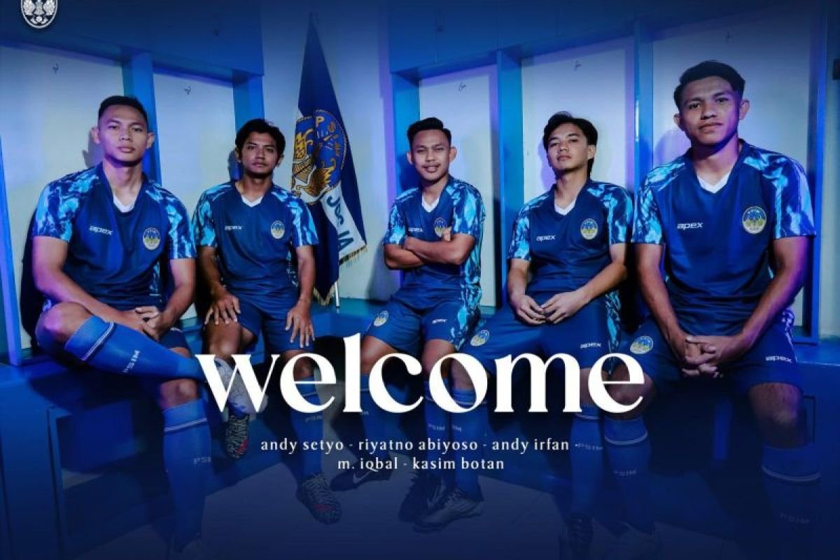 Berikut beberapa alternatif judul untuk artikel tentang alasan PSIM Jogja mendatangkan Kasim Botan, Abiyoso, dan Andy Setyo:

1. "Strategi PSIM Jogja: Mengapa Kasim Botan, Abiyoso, dan Andy Setyo Penting untuk Tim?"
2. "Mendatangkan Bintang: Alasan PSIM Jogja Mengajak Kasim Botan, Abiyoso, dan Andy Setyo"
3. "PSIM Jogja Perkuat Tim dengan Kasim Botan, Abiyoso, dan Andy Setyo: Apa Alasannya?"
4. "Menggali Alasan PSIM Jogja Rekrut Kasim Botan, Abiyoso, dan Andy Setyo"
5. "Perekrutan Strategis: Kasim Botan, Abiyoso, dan Andy Setyo Menjadi Pilar PSIM Jogja"
6. "Mengapa PSIM Jogja Memilih Kasim Botan, Abiyoso, dan Andy Setyo?"
7. "Petinggi Tim PSIM Jogja Jelaskan Alasan Di Balik Rekrutmen Kasim Botan, Abiyoso, dan Andy Setyo"
8. "Memperkuat Lineup: Alasan PSIM Jogja Datangkan Kasim Botan, Abiyoso, dan Andy Setyo" 

Silakan pilih atau modifikasi sesuai kebutuhan!