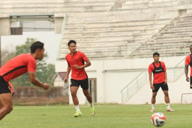 Persik Berusaha Tak Tertinggal dari Bali United