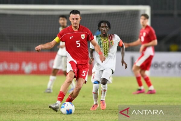 Ivar Jenner Dipastikan Tak akan Perkuat FC Utrecht Musim Depan